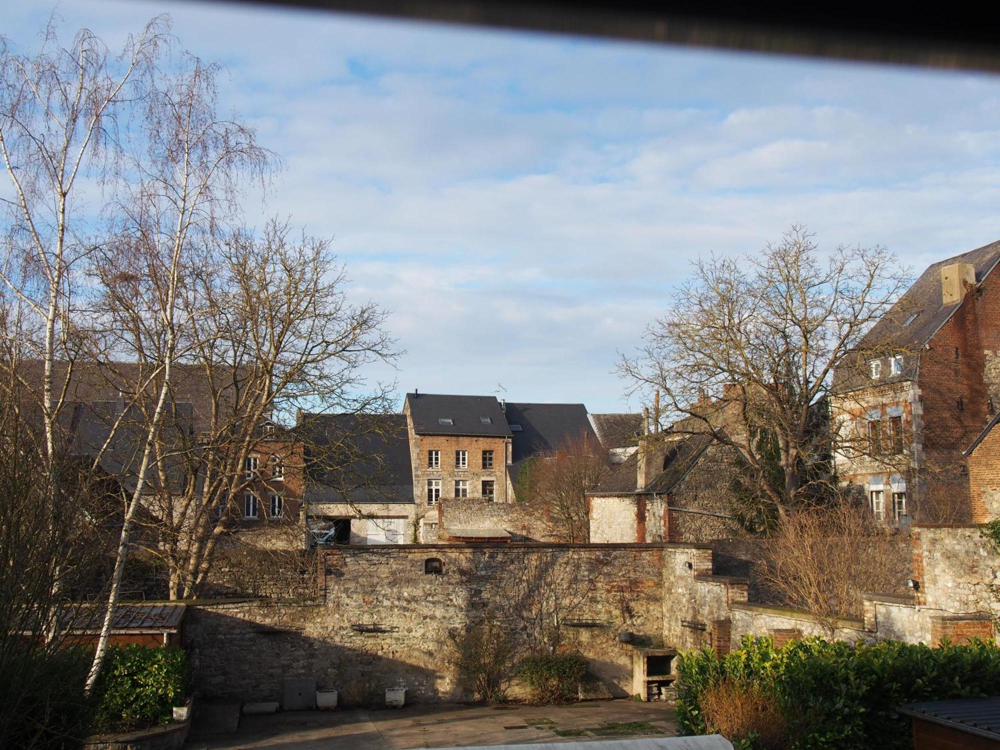 Hotel Val Saint Hilaire Givet Rum bild